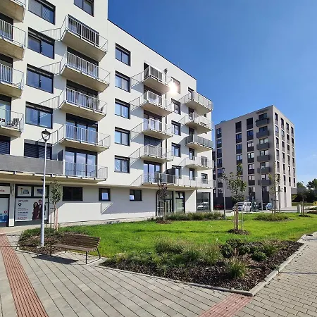 Cozy And Modern Near City Center *
